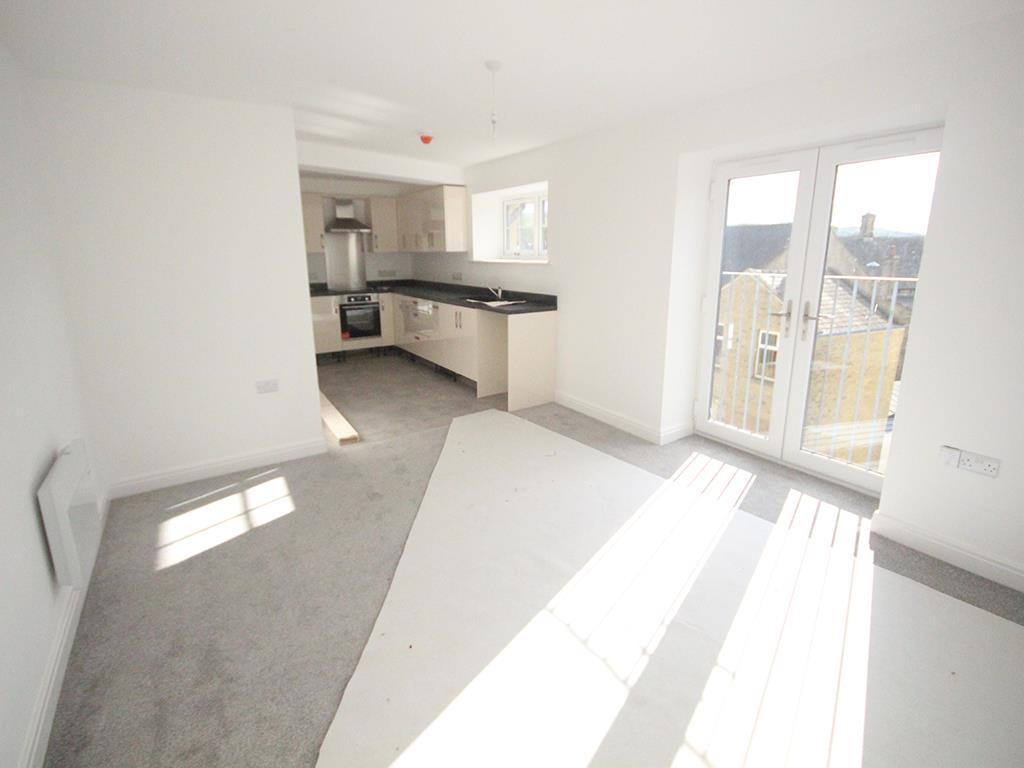 2 bedroom apartment To Let in Earby - IMG_5073.jpg